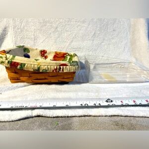 Longaberger basket with liner and lid for grocery list